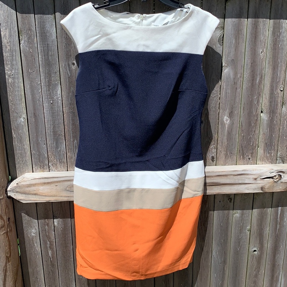 Sandra Darren size 6 lined dress.